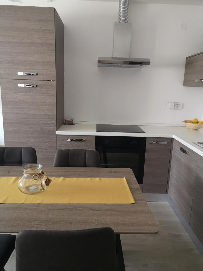 Apartments Tanja Kaštela Εξωτερικό φωτογραφία