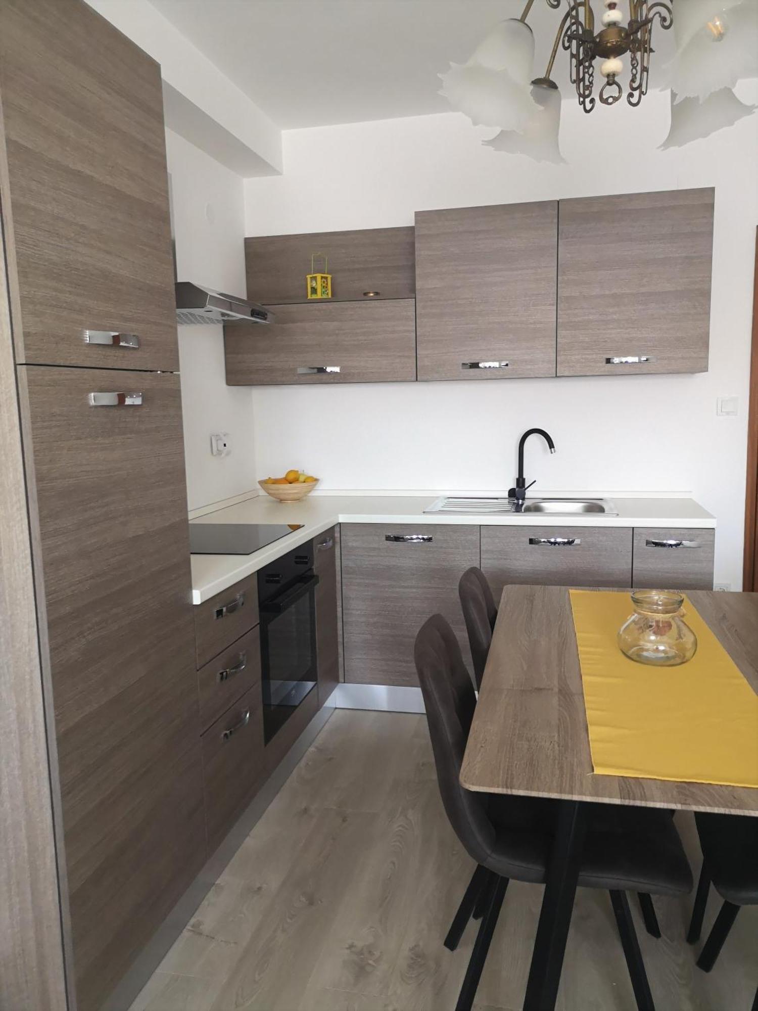 Apartments Tanja Kaštela Εξωτερικό φωτογραφία